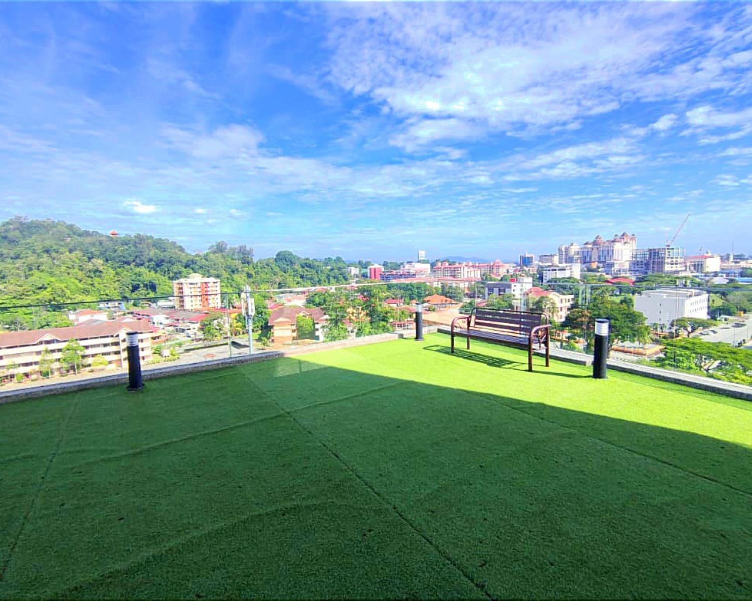 D'luna Seaview I Sunrise View Apartment