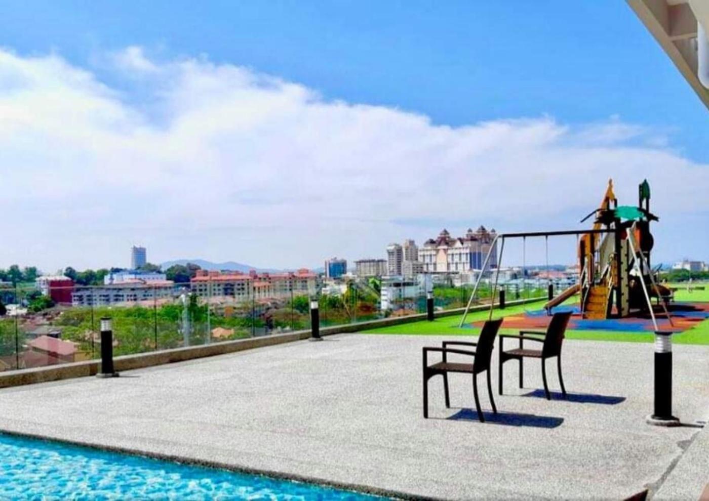 D'luna Seaview I Sunrise View *