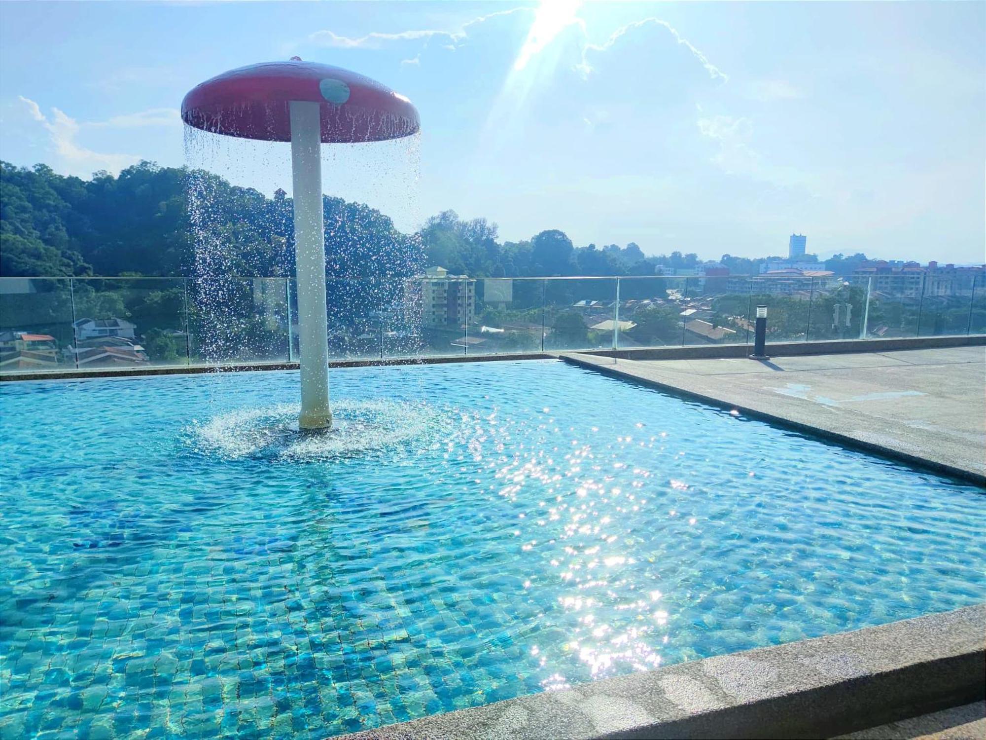 D'luna Seaview I Sunrise View Apartment